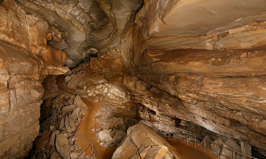 Mammoth Cave Kentucky, USA