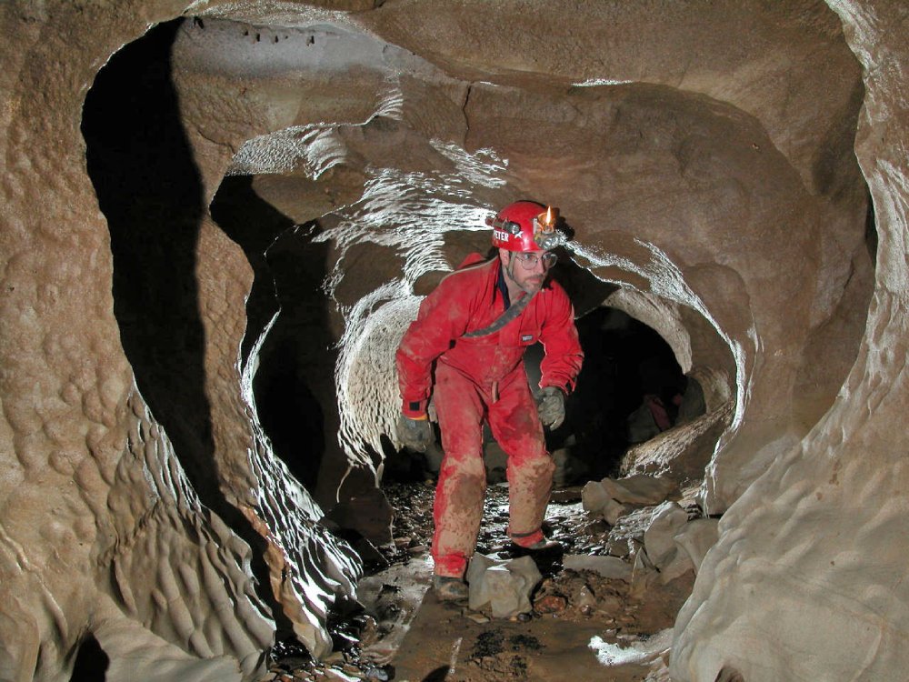 Caving Gear Essentials - Wikimedia Commons