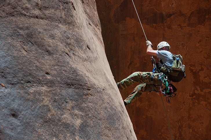 Climbing Rappelling Canyoneering