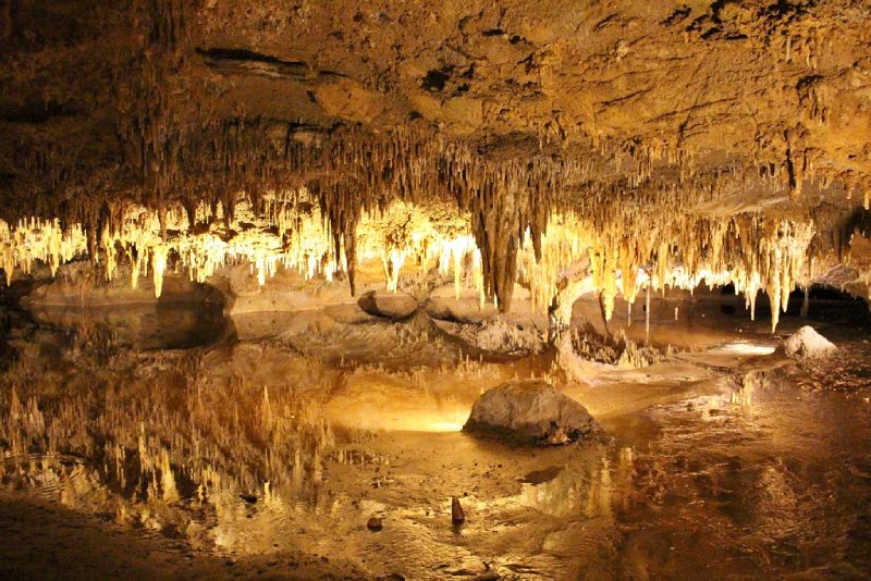 Luray Caverns - Dream Lake