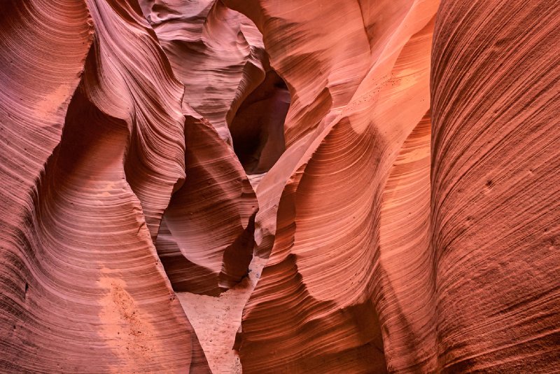 Slot canyon in Lower Antelope Canyon